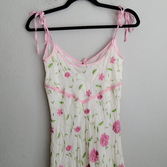 Vintage Betsey Johnson Silk Embroidered Floral Dress size 6 NWT - Picture 5 of 9